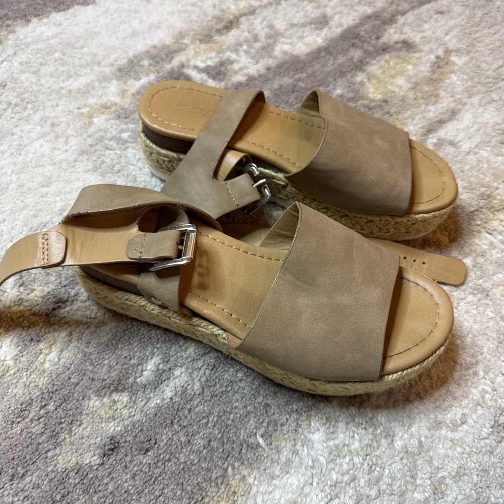 Soda Tan Espadrille Sandals